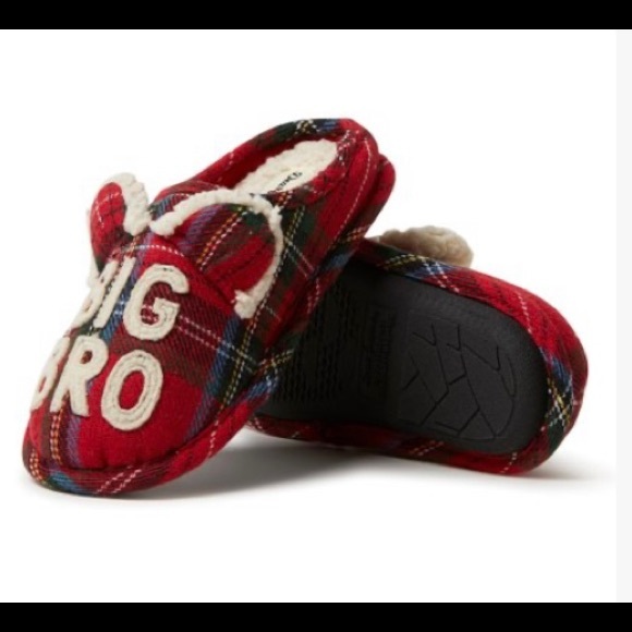 Fire Brick 'Big Bro Bear' Slipper - Kids Size 7-8 - Picture 2 of 4